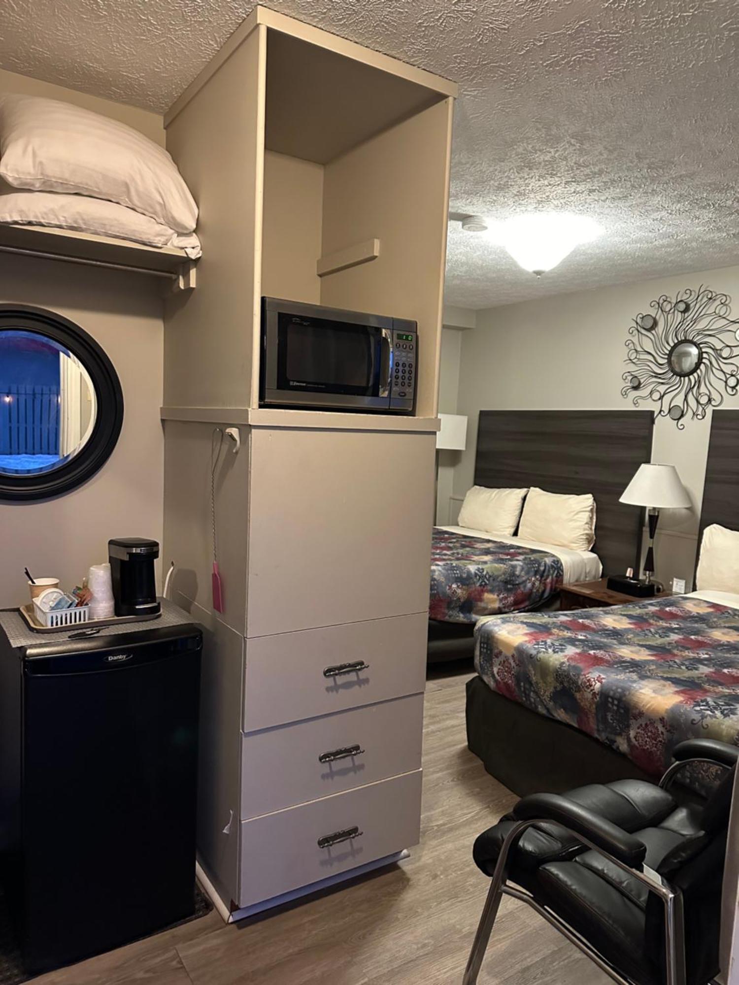 Lakeview Motel & Cottage Кинкардин Экстерьер фото